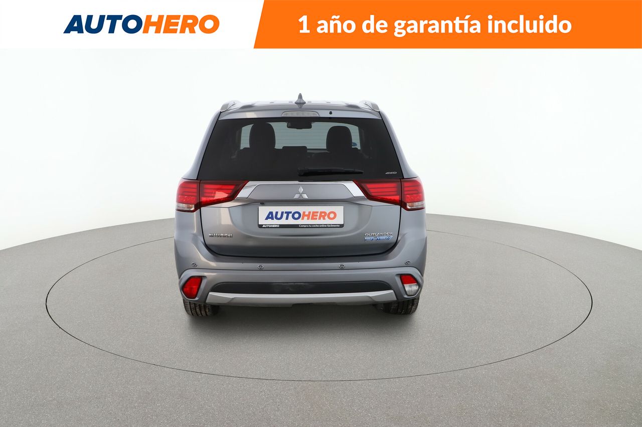 Foto Mitsubishi Outlander 4