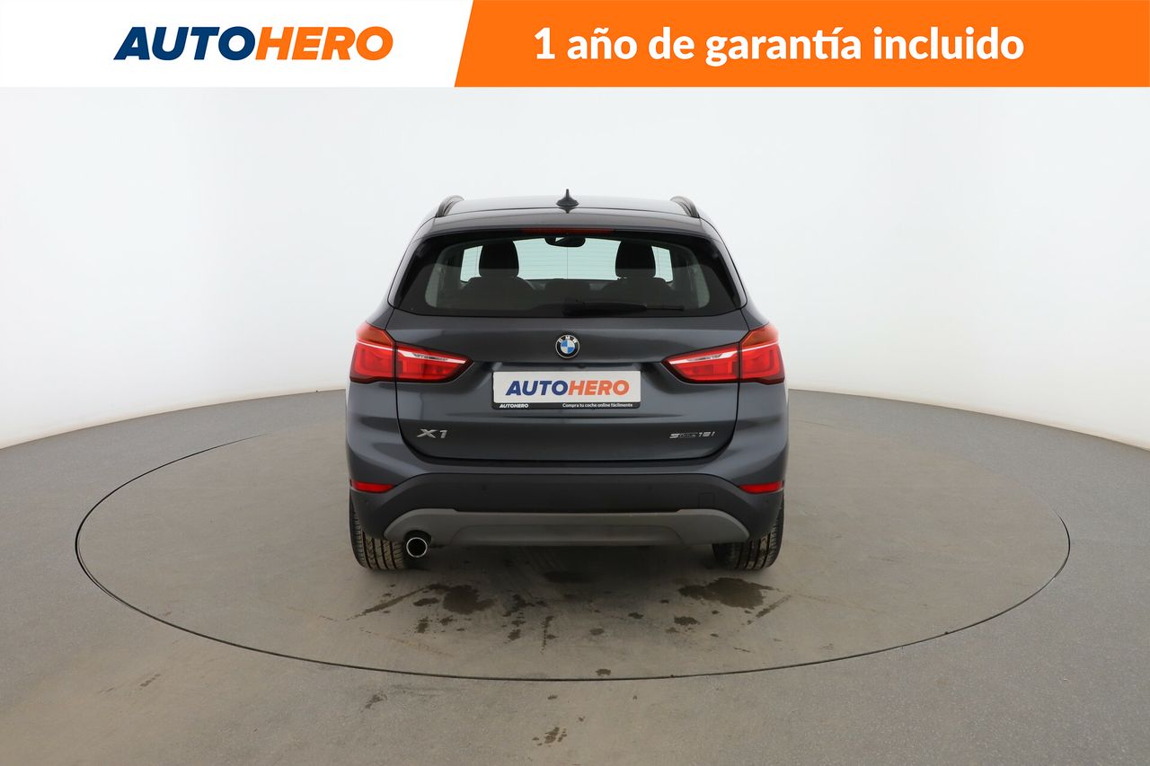 Foto BMW X1 4