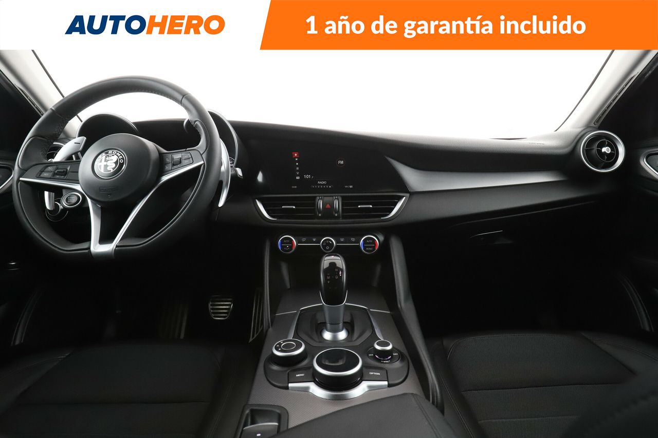 Foto Alfa Romeo Giulia 13