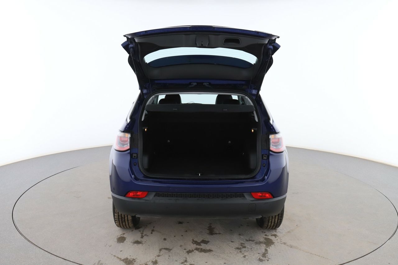 Foto Jeep Compass 16