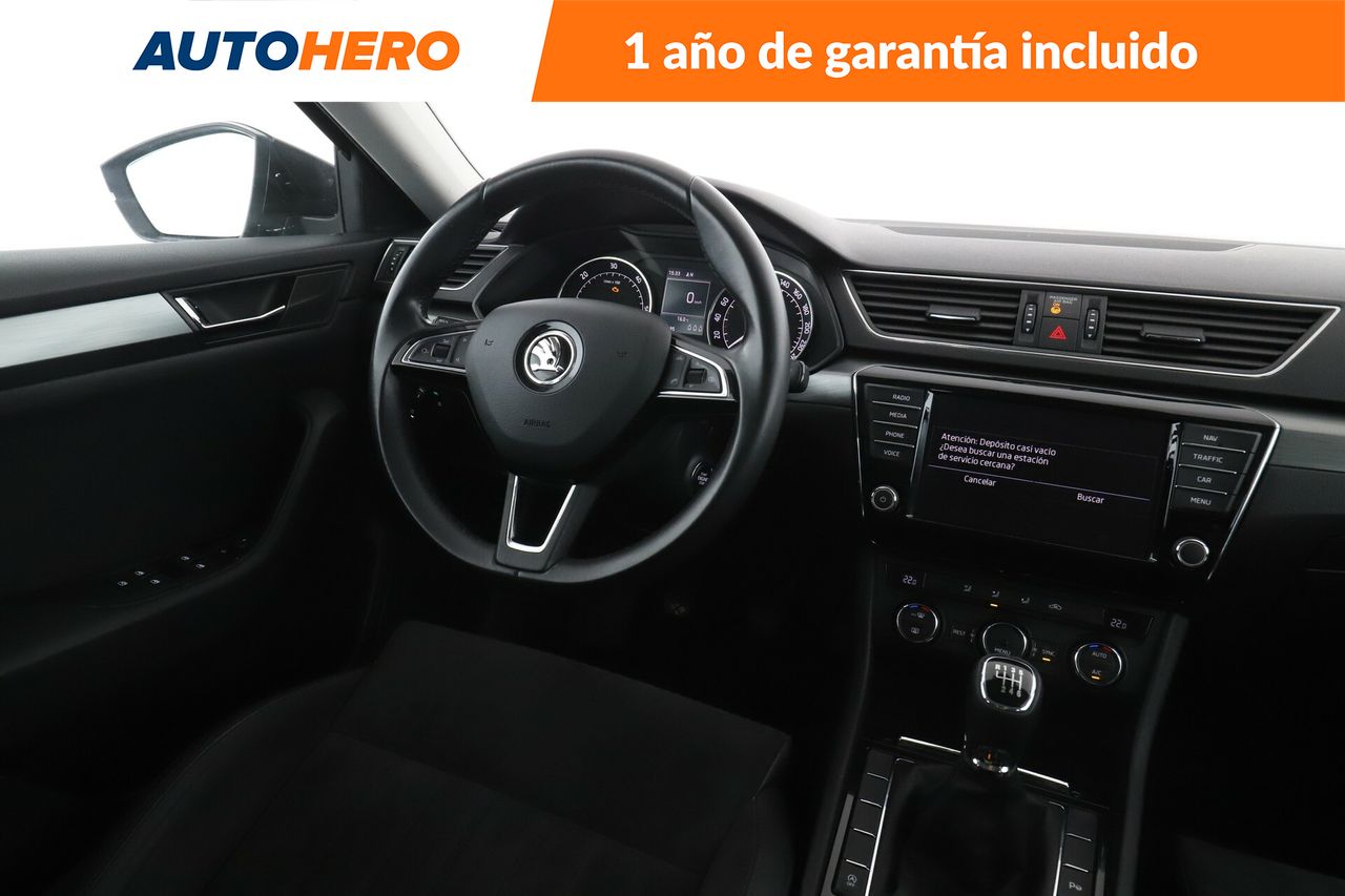 Foto Skoda Superb 13