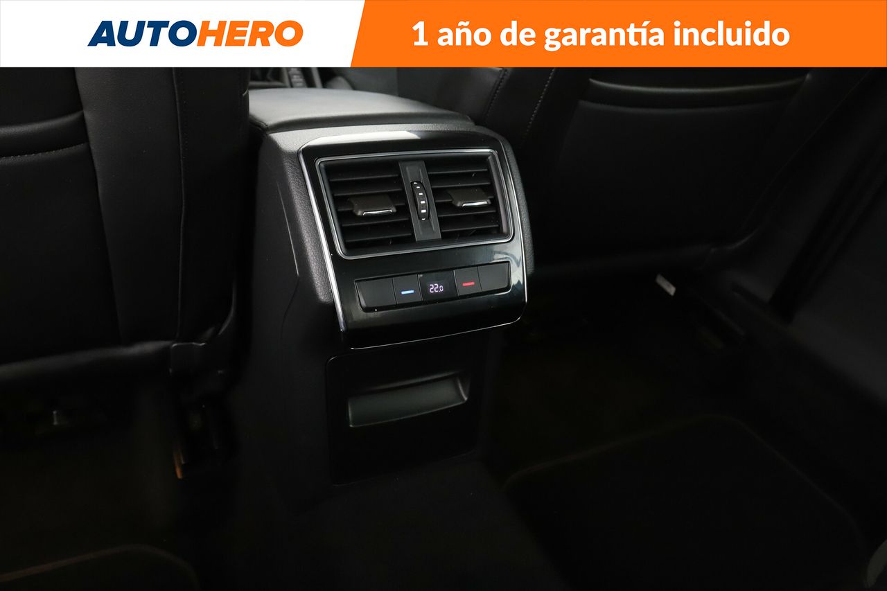 Foto Skoda Superb 23