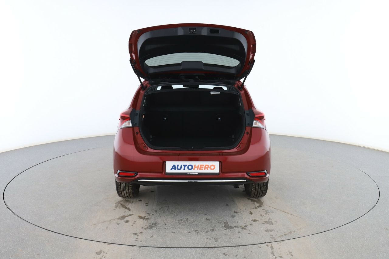 Foto Toyota Auris 17