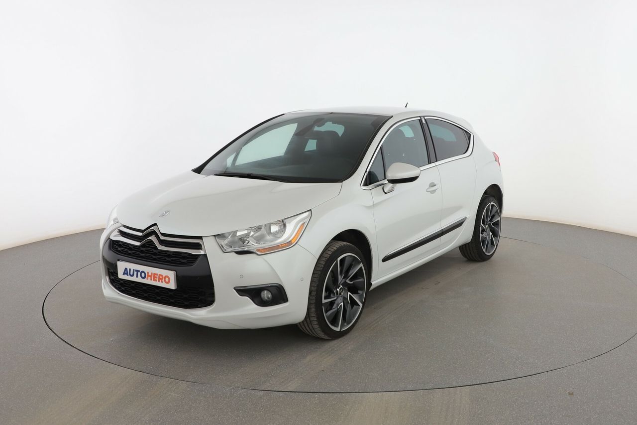 Foto DS Automobiles DS 4 1
