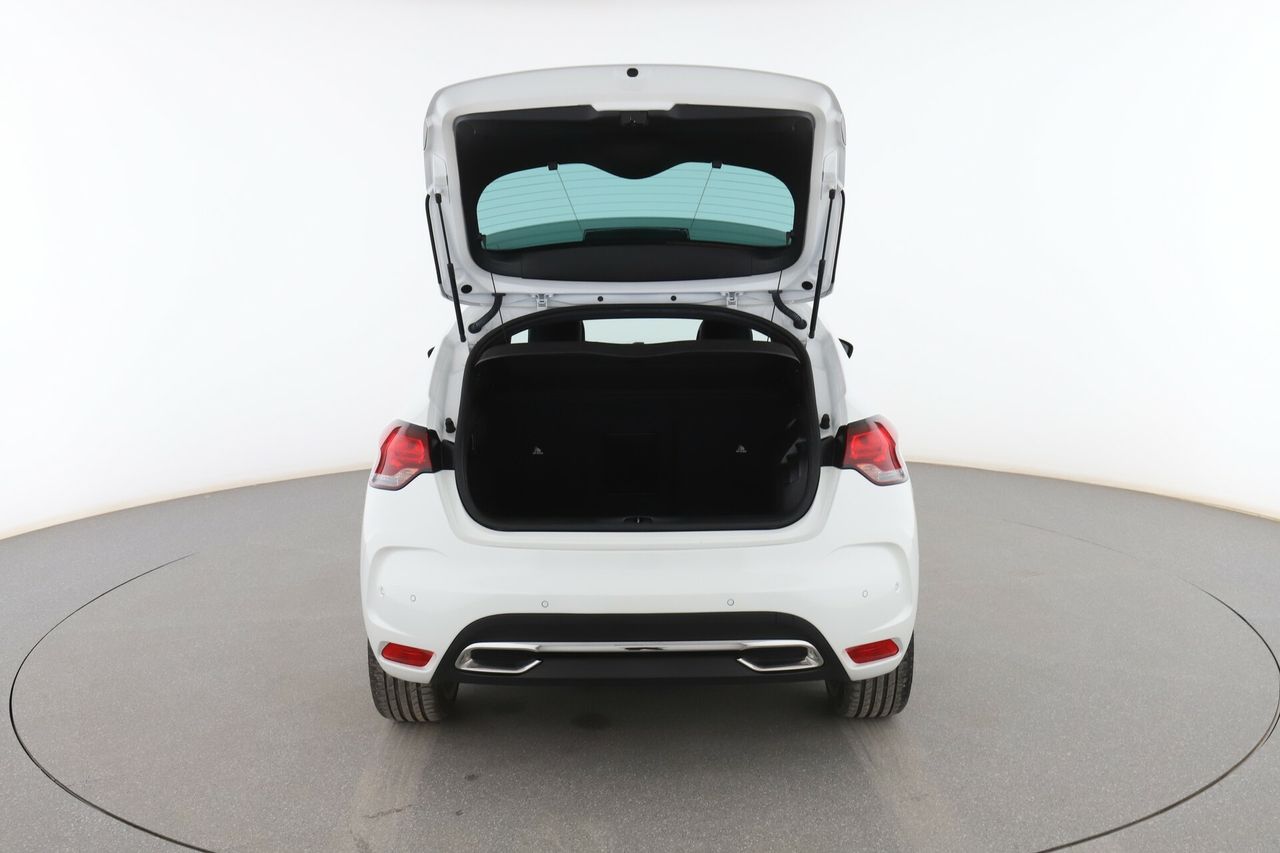Foto DS Automobiles DS 4 16