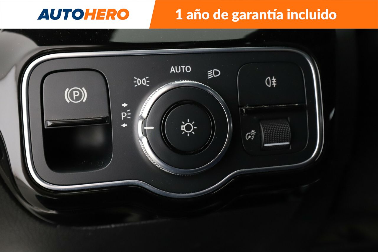Foto Mercedes-Benz Clase CLA 22