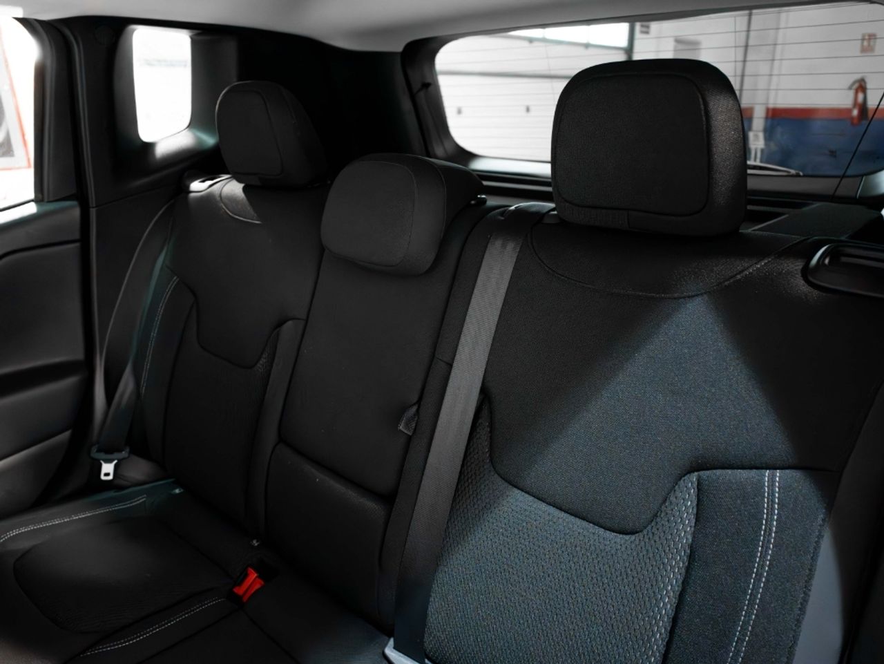 Foto Jeep Renegade 27