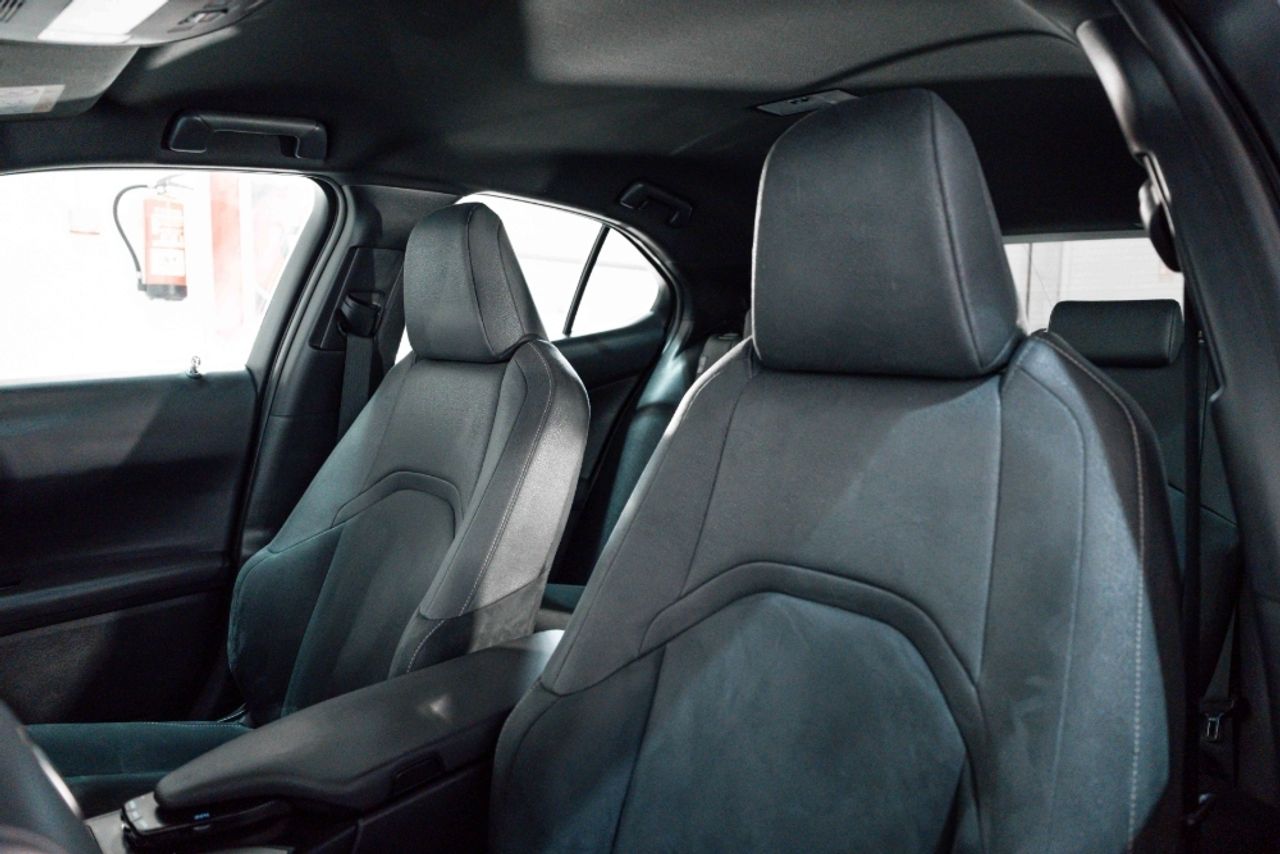 Foto Lexus UX 8