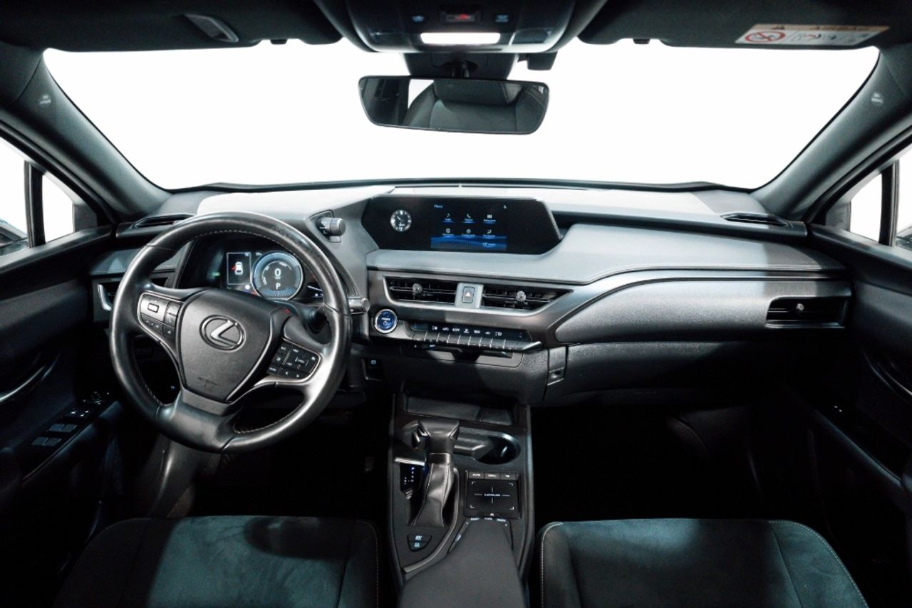 Foto Lexus UX 24