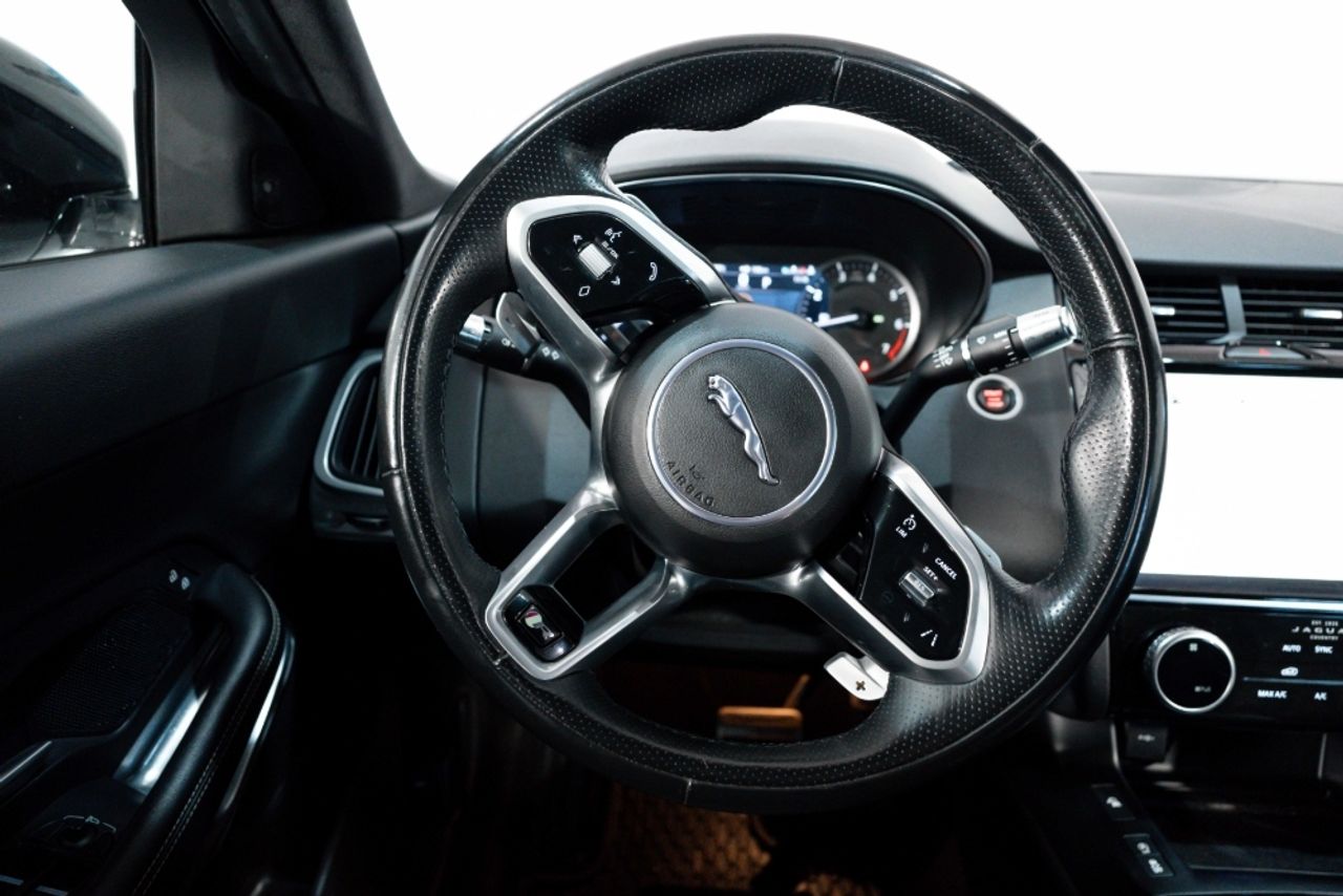 Foto Jaguar XF 23