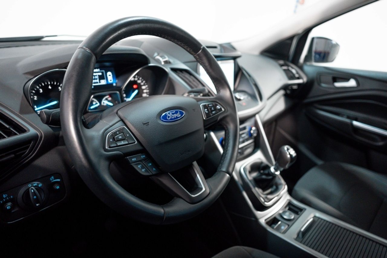 Foto Ford Kuga 7