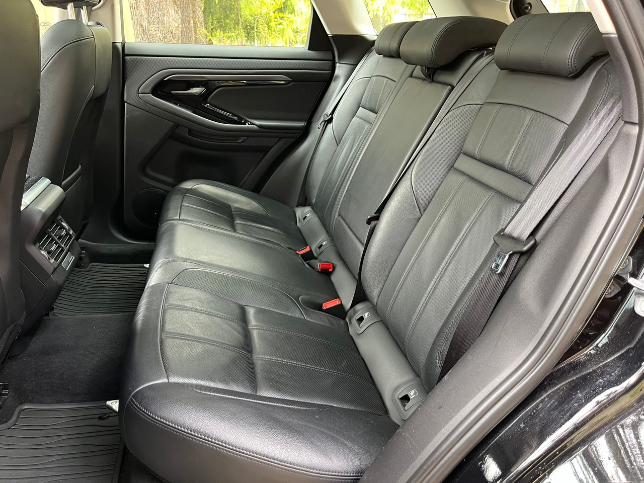 Foto Land-Rover Range Rover Evoque 28
