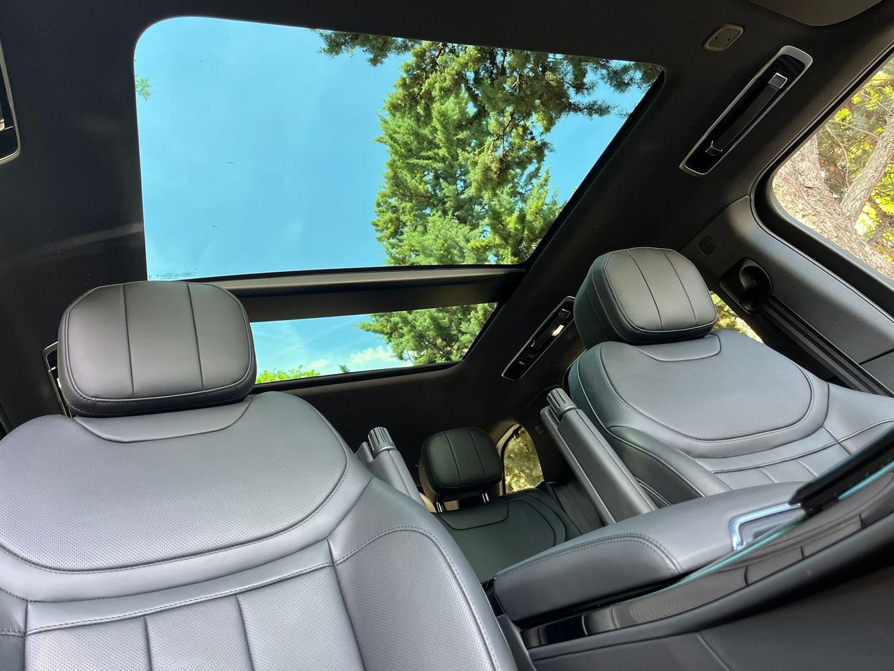 Foto Land-Rover Range Rover Sport 34
