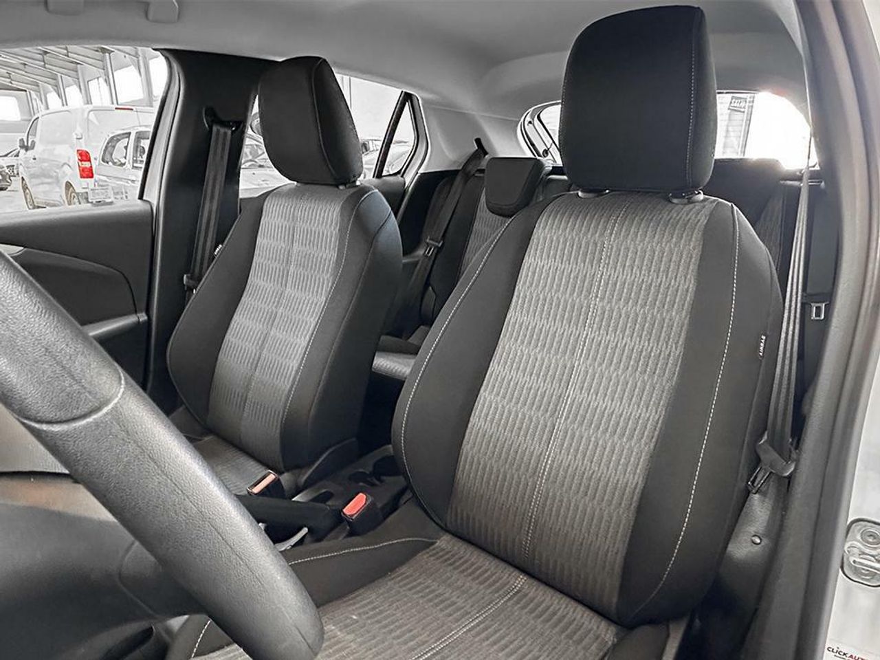 Foto Opel Corsa 15