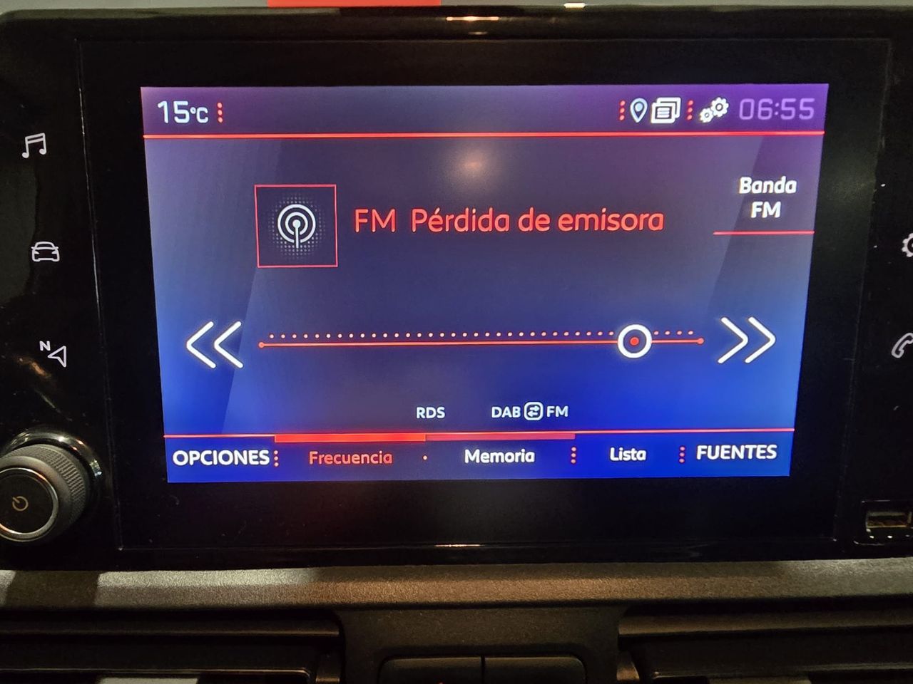 Foto Peugeot Rifter 12