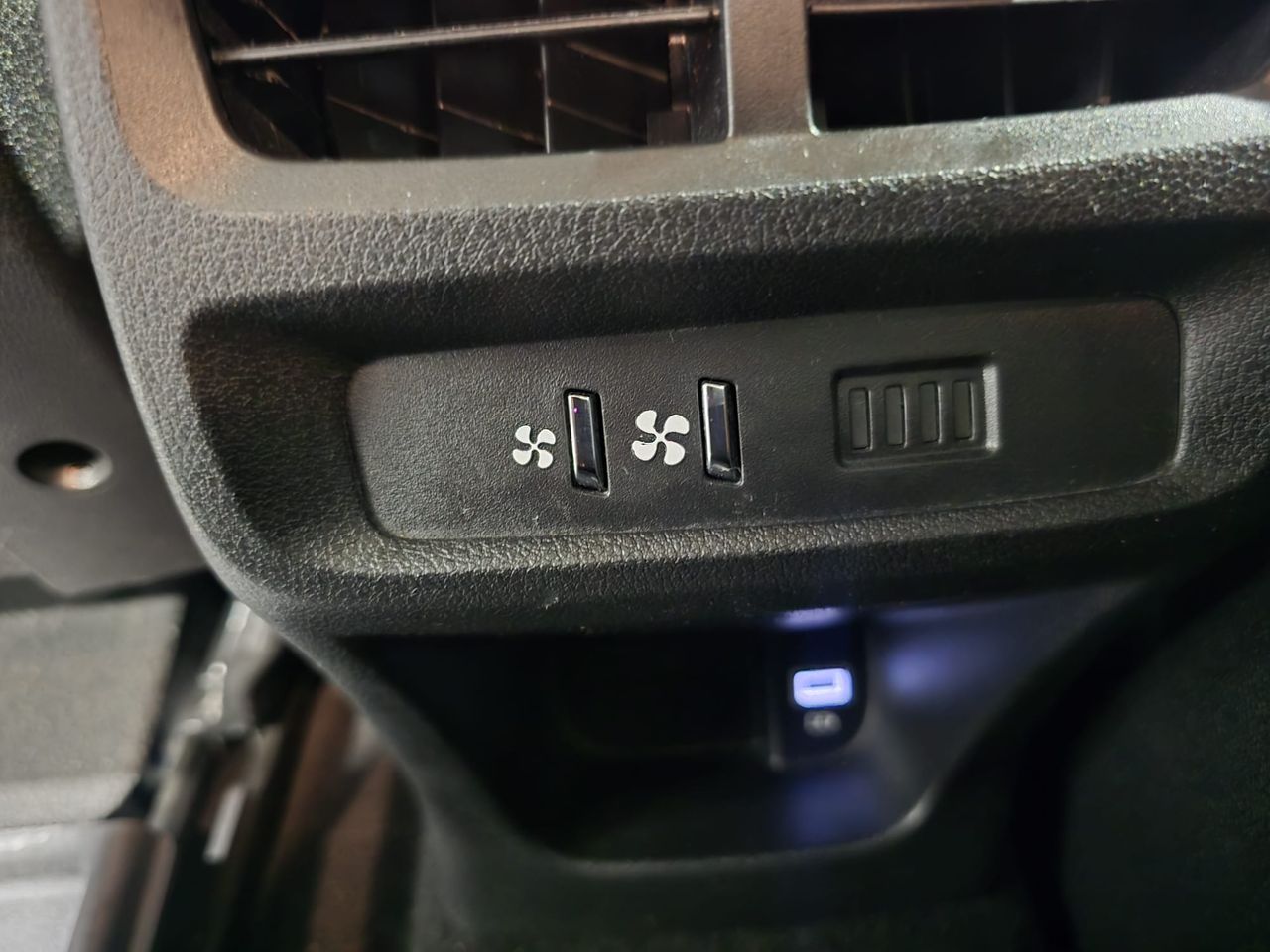 Foto Peugeot Rifter 17
