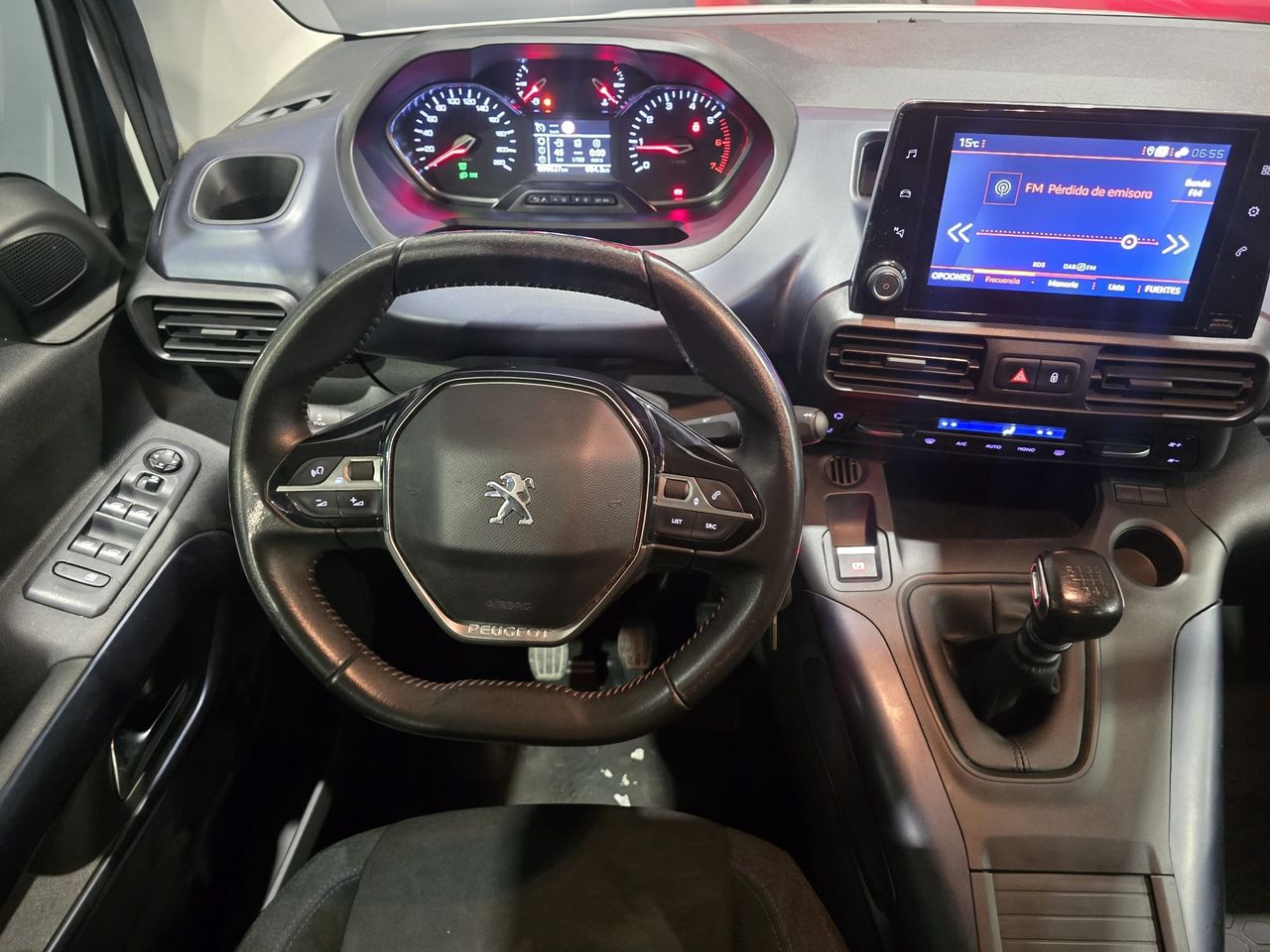 Foto Peugeot Rifter 18