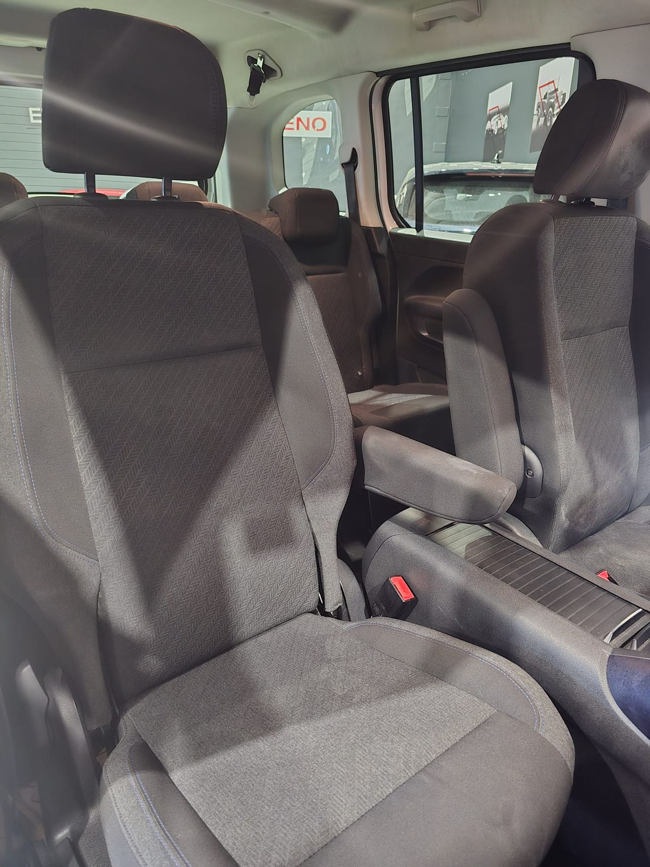 Foto Peugeot Rifter 20