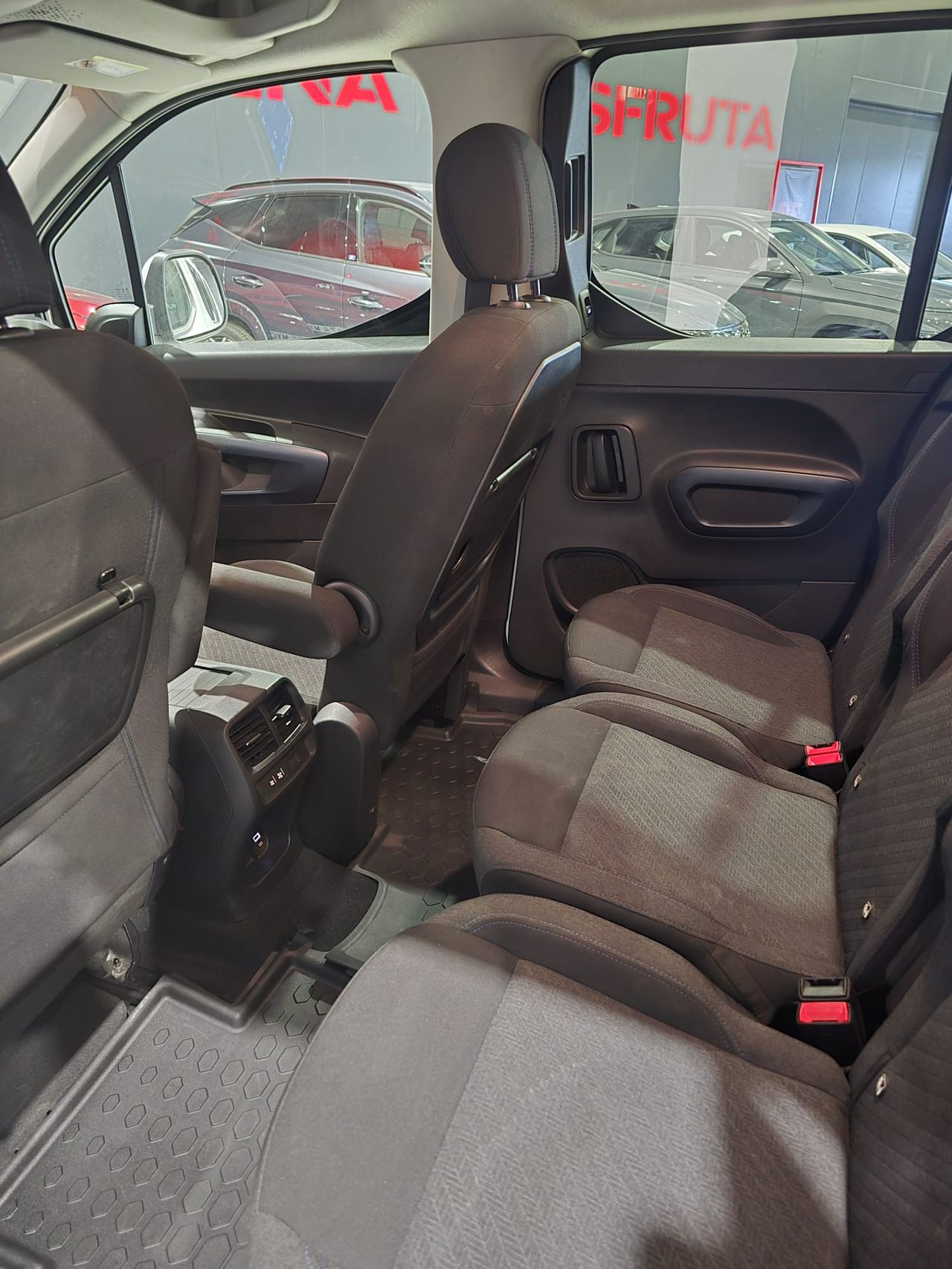 Foto Peugeot Rifter 22