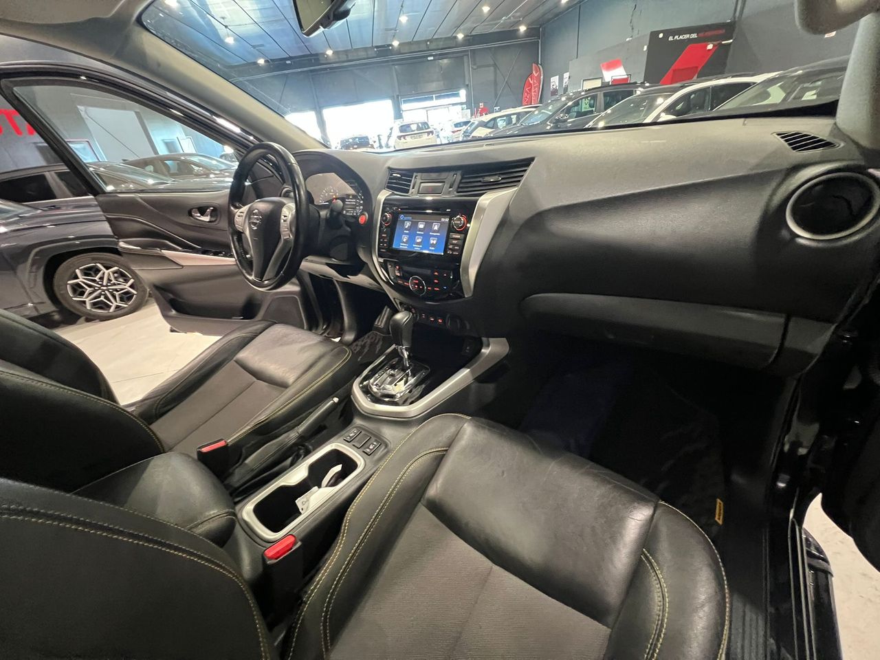 Foto Nissan Navara 11