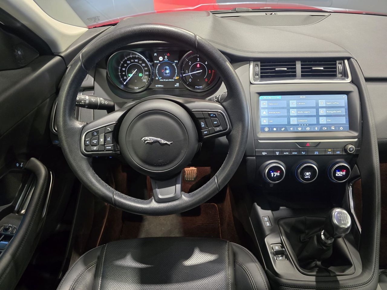 Foto Jaguar E-Pace 8