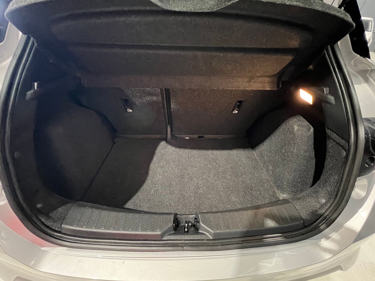 Foto Nissan Micra 9