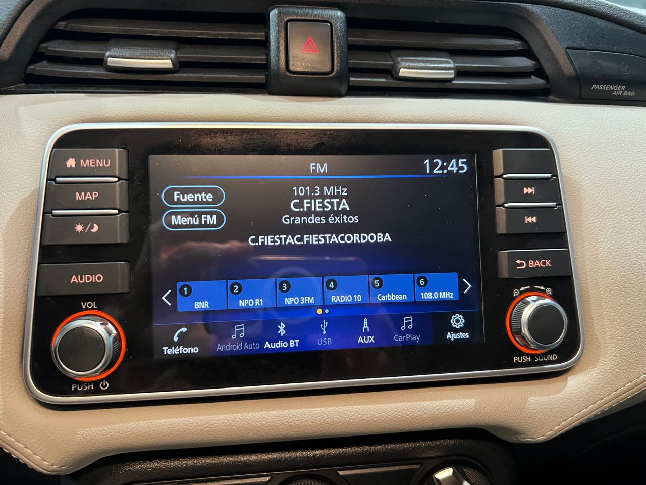 Foto Nissan Micra 15