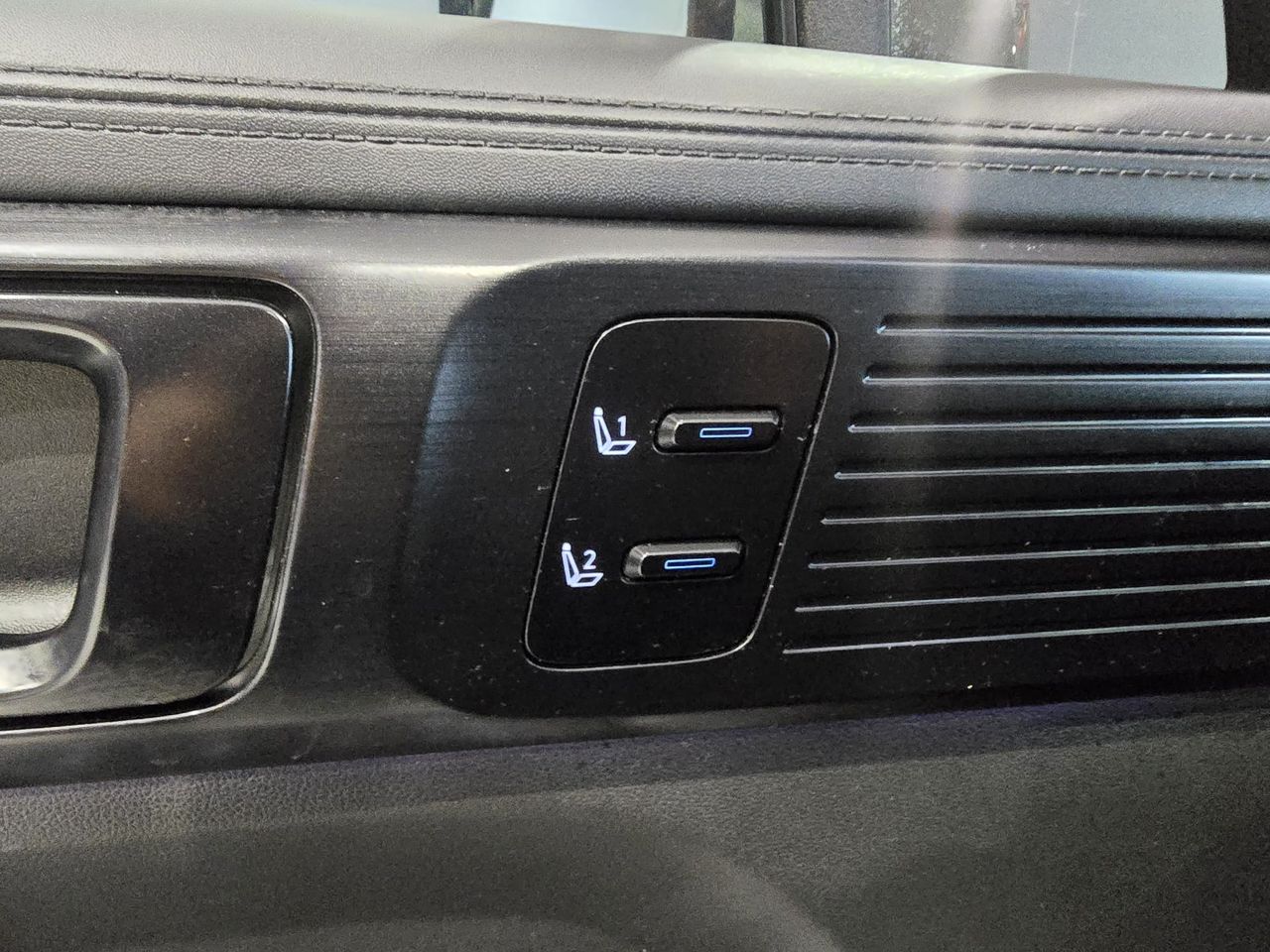 Foto Hyundai Santa Fe 25