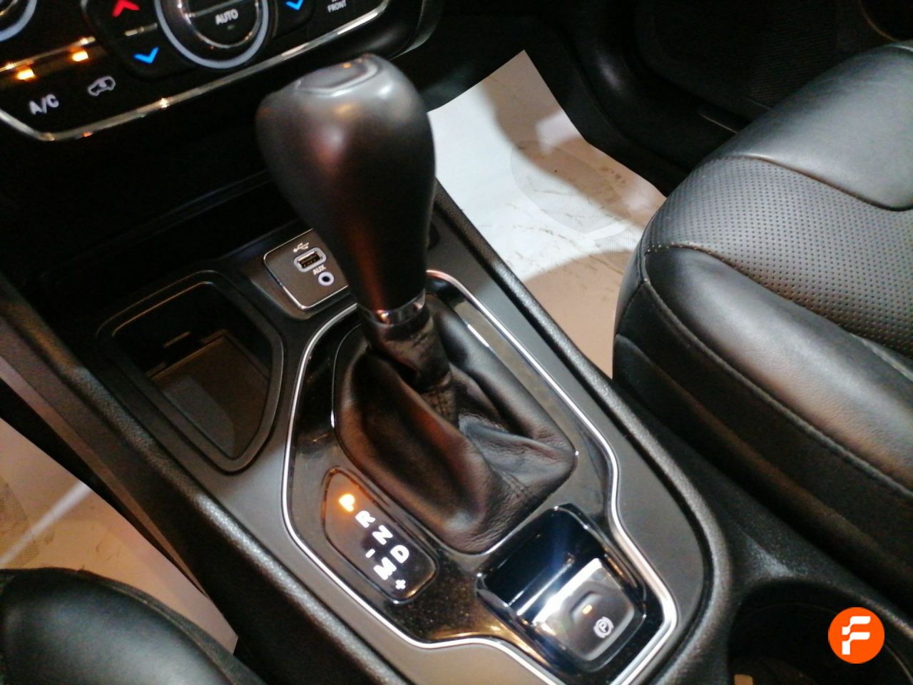 Foto Jeep Cherokee 18