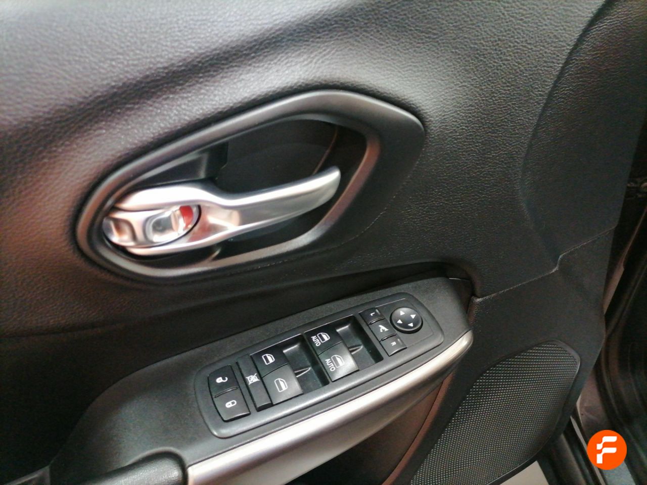 Foto Jeep Cherokee 23