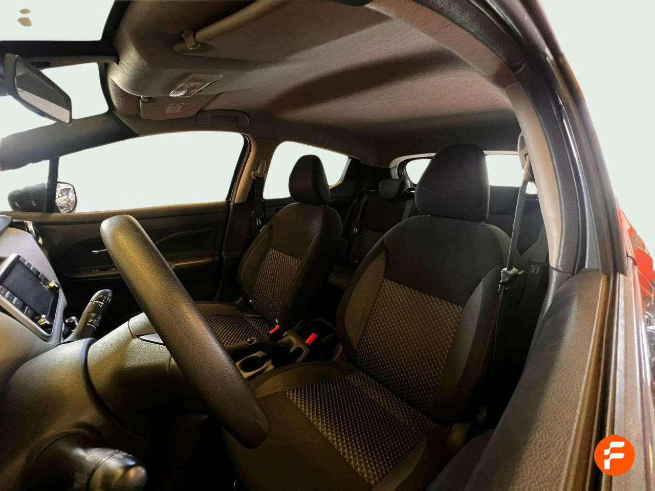 Foto Nissan Micra 8