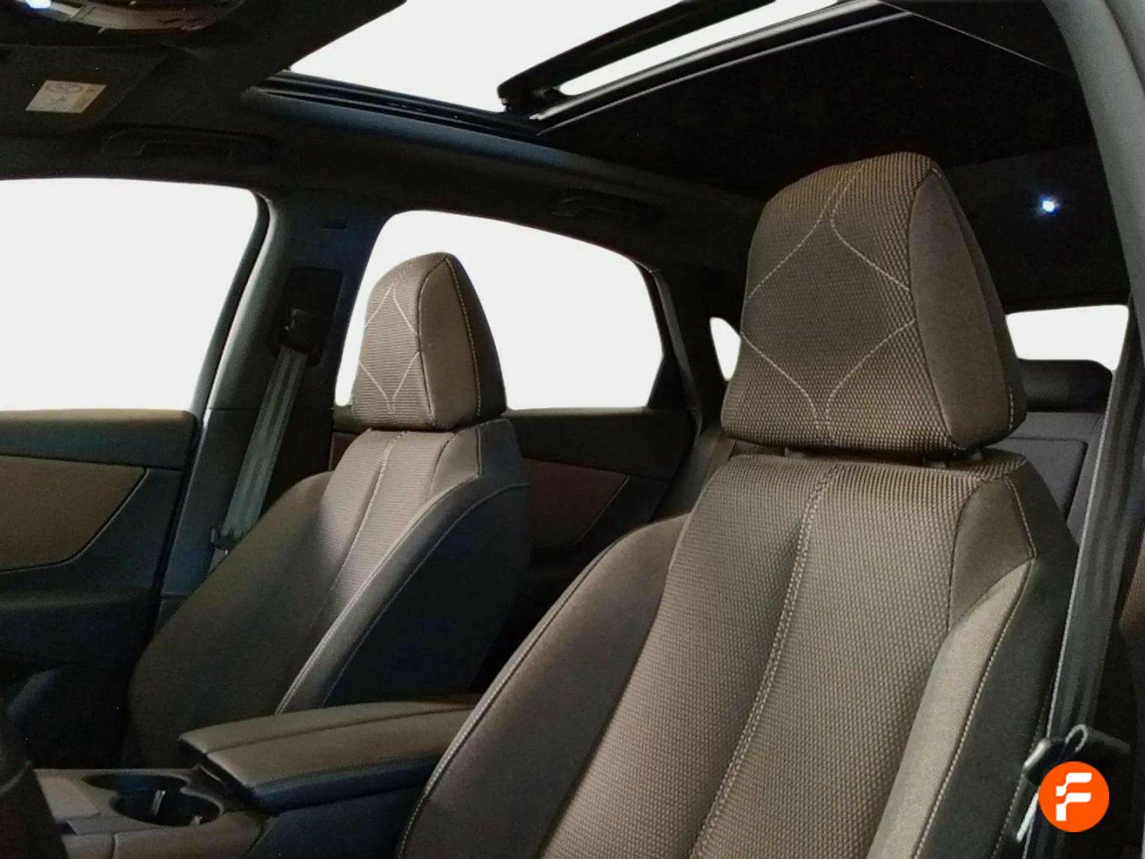 Foto DS Automobiles DS 7 11