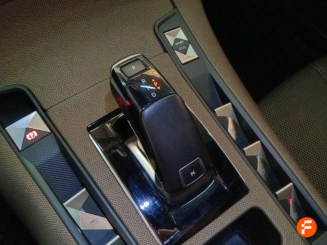 Foto DS Automobiles DS 7 17