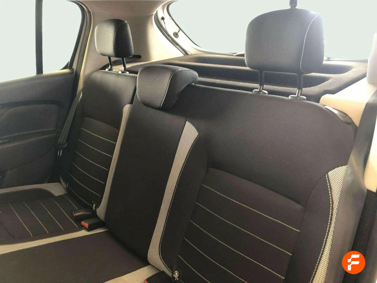Foto Dacia Sandero 8