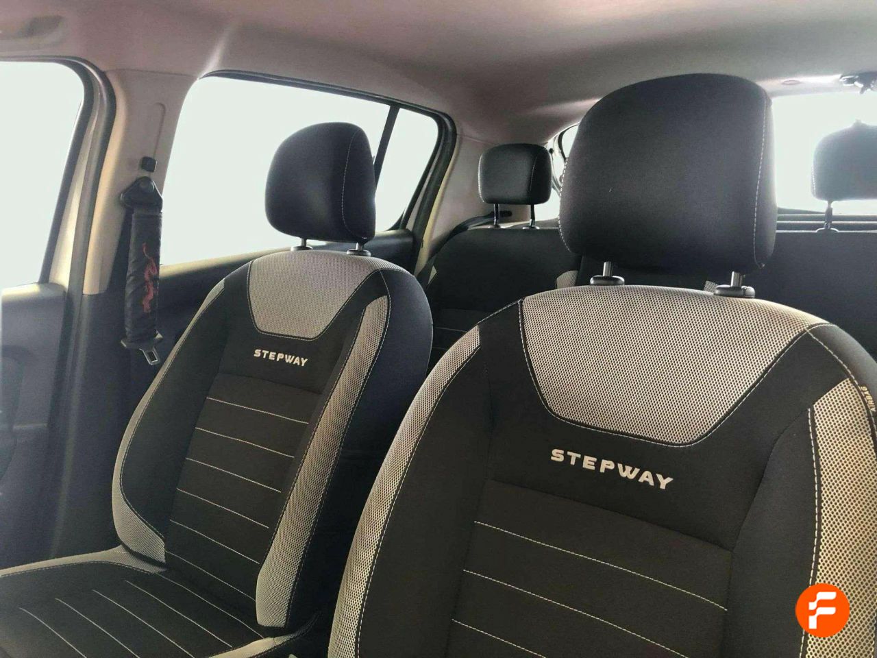 Foto Dacia Sandero 9