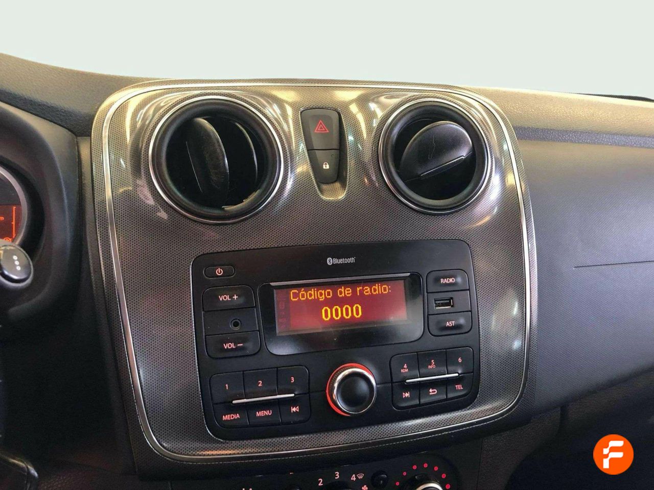 Foto Dacia Sandero 11