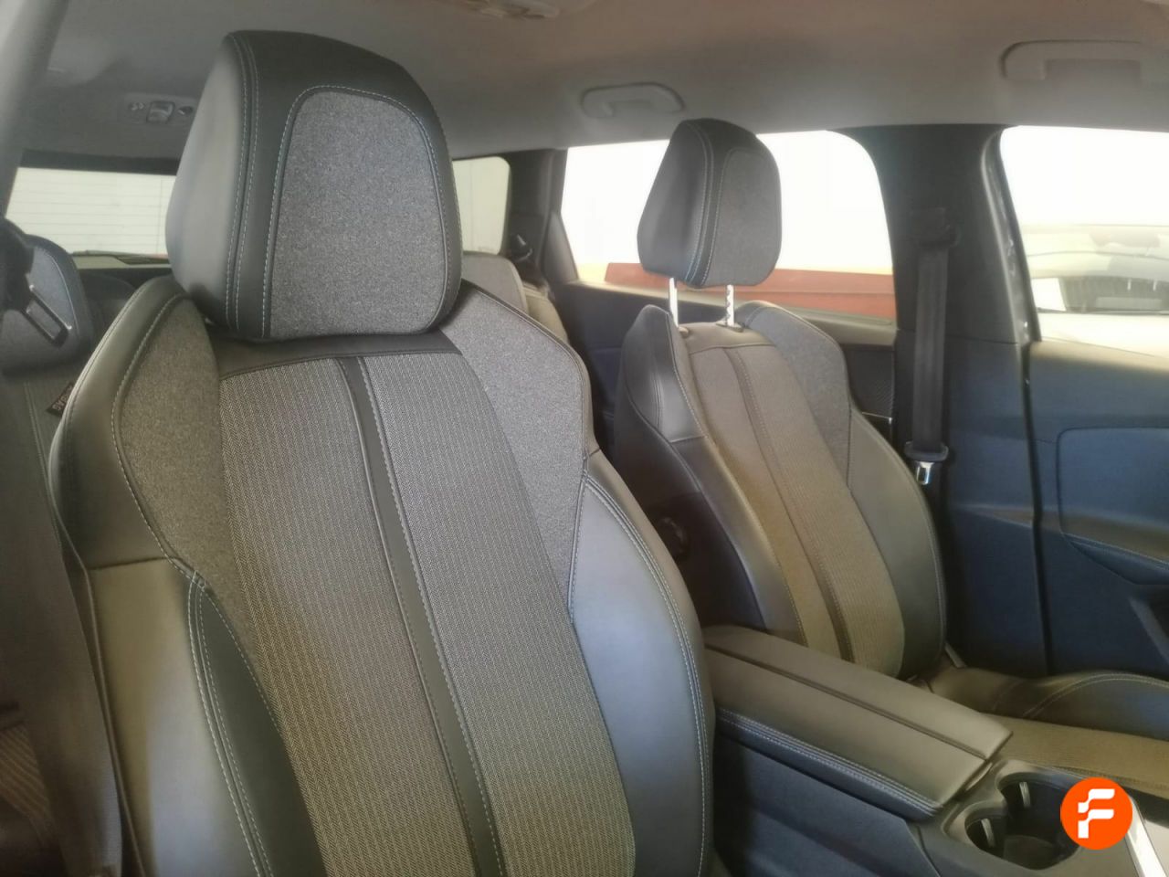 Foto Peugeot 5008 11