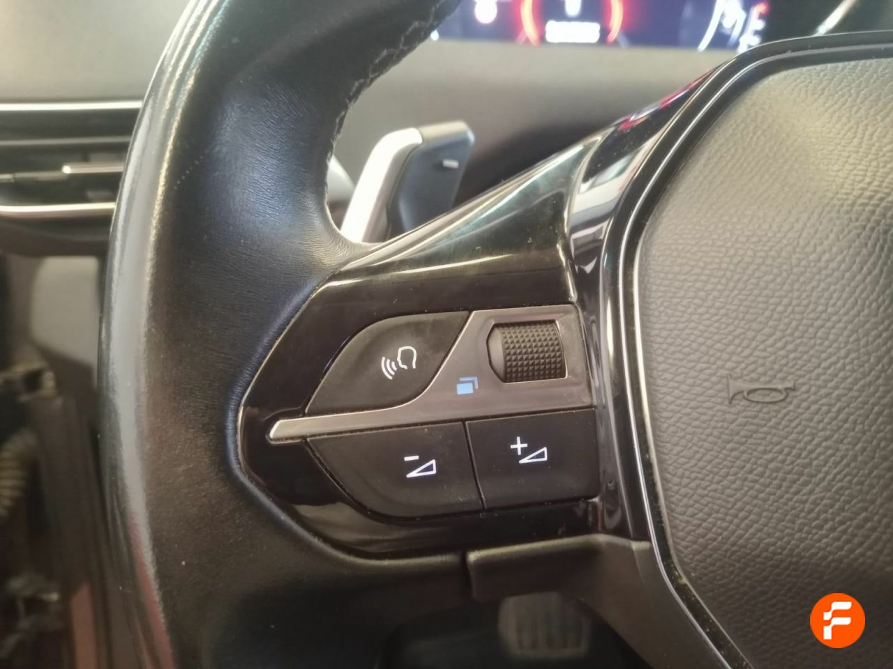 Foto Peugeot 5008 13