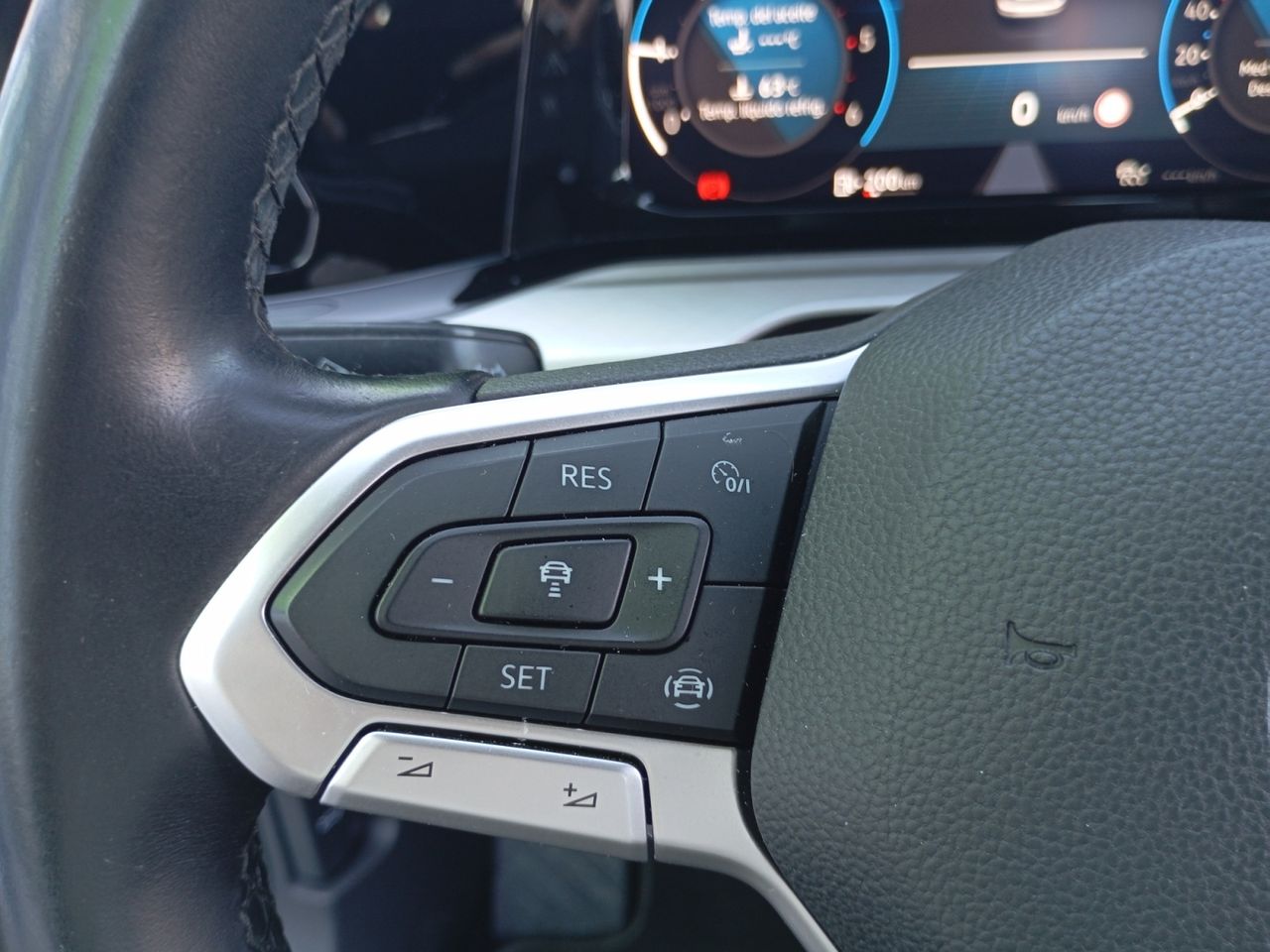 Foto Volkswagen Golf 17
