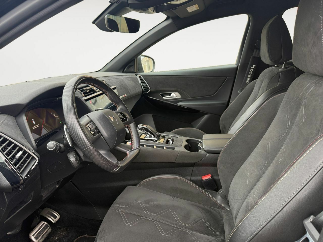Foto DS Automobiles DS 7 7