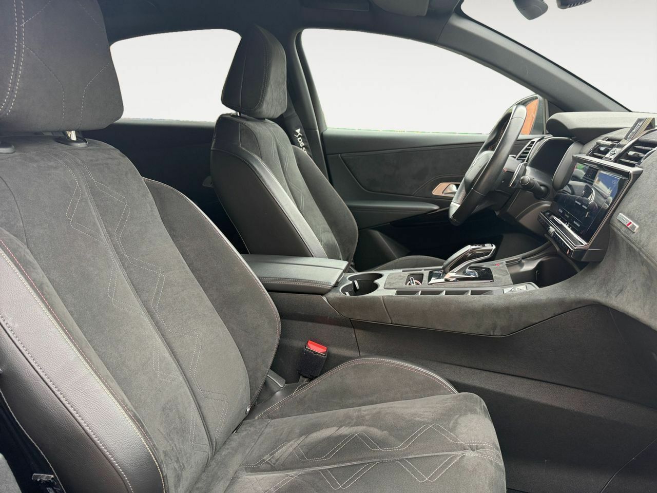 Foto DS Automobiles DS 7 12