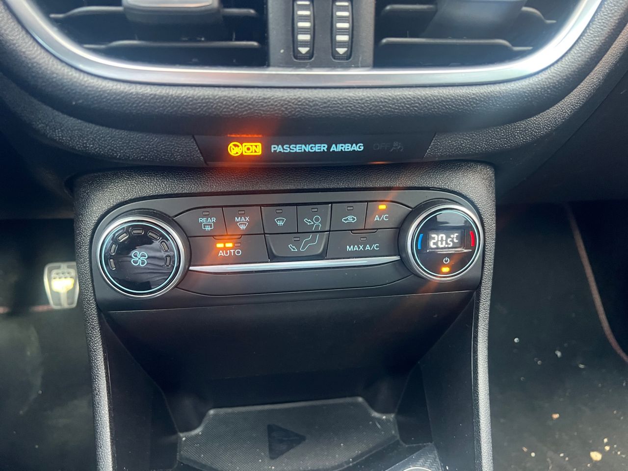 Foto Ford Fiesta 15