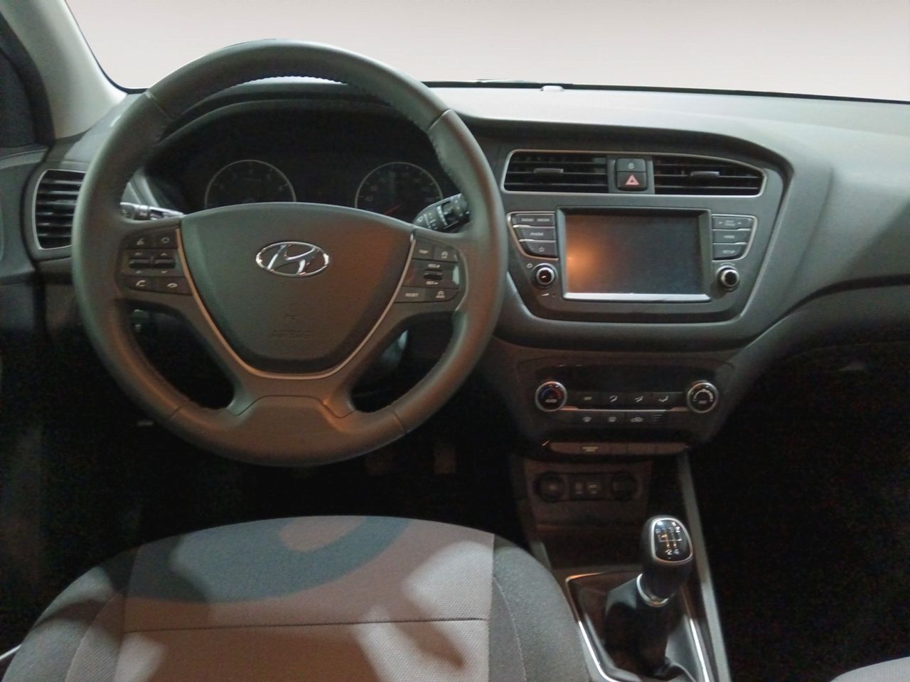 Foto Hyundai i20 6