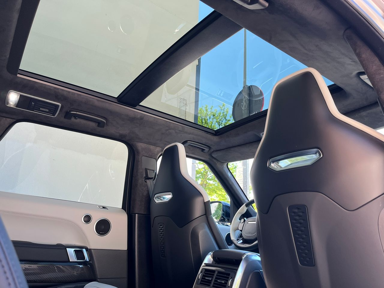 Foto Land-Rover Range Rover Sport 27