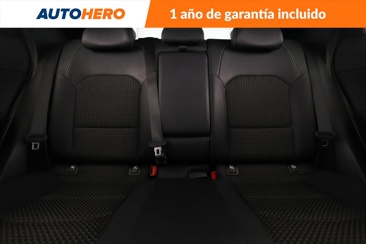 Foto Kia XCeed 15