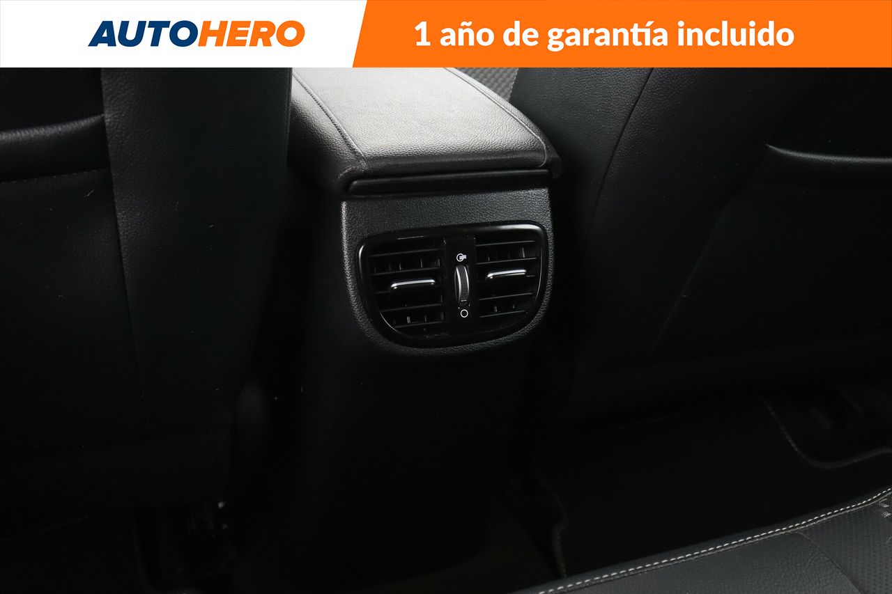 Foto Kia XCeed 22