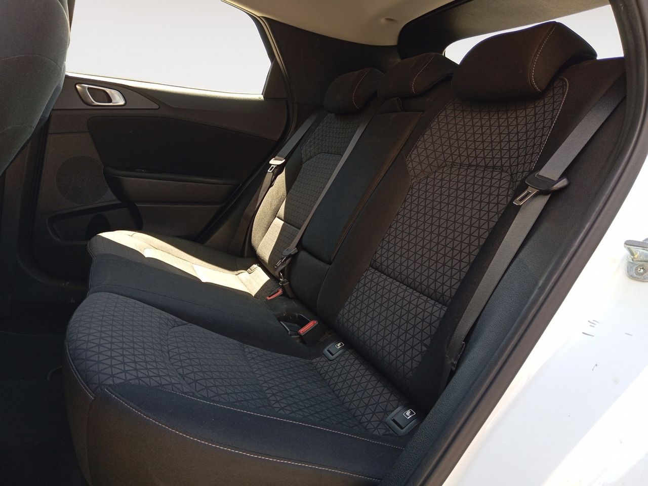 Foto Kia XCeed 8