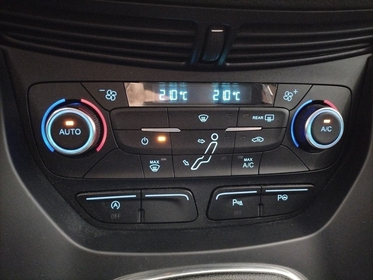 Foto Ford C-Max 17