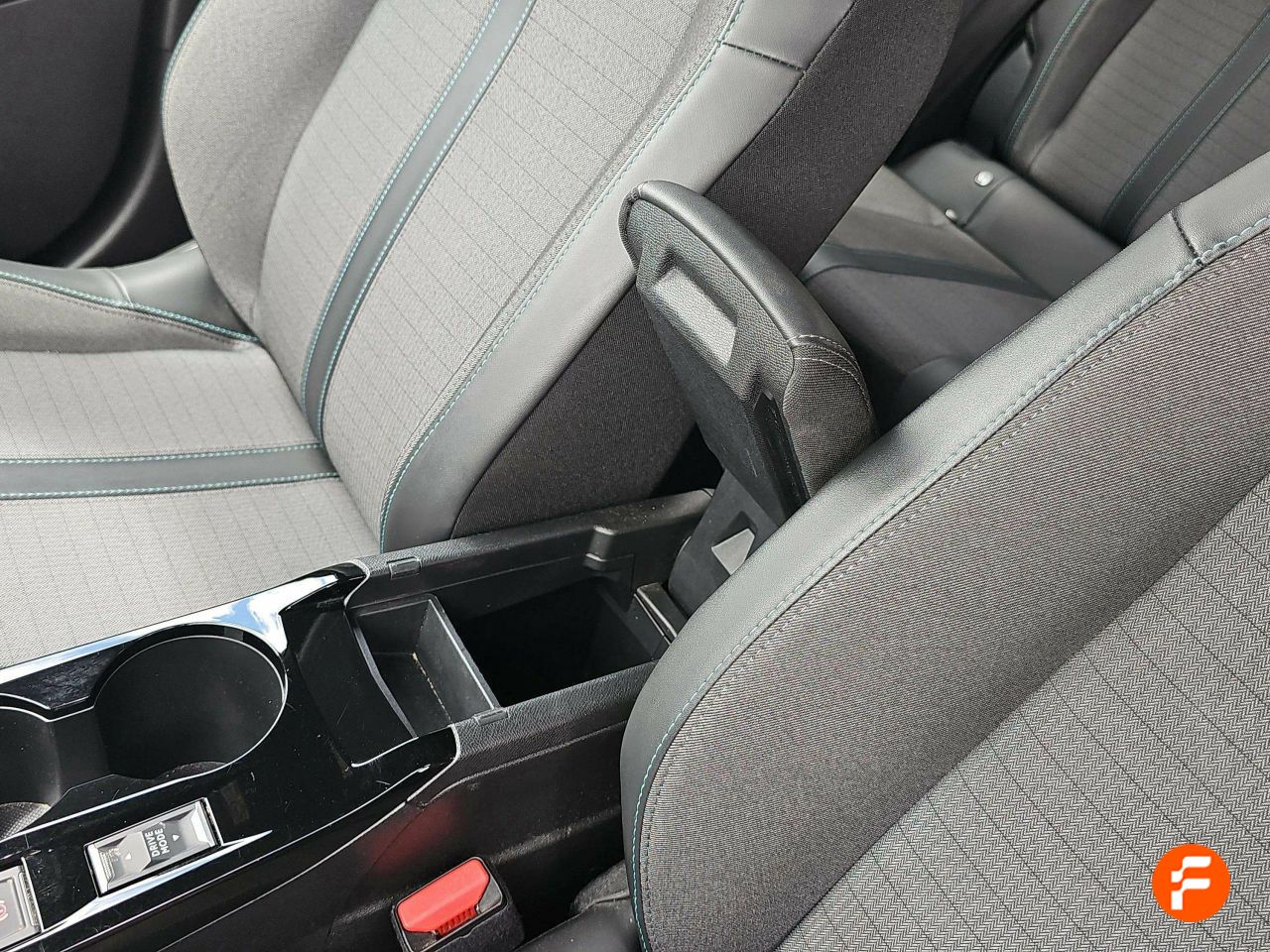 Foto Peugeot 2008 29