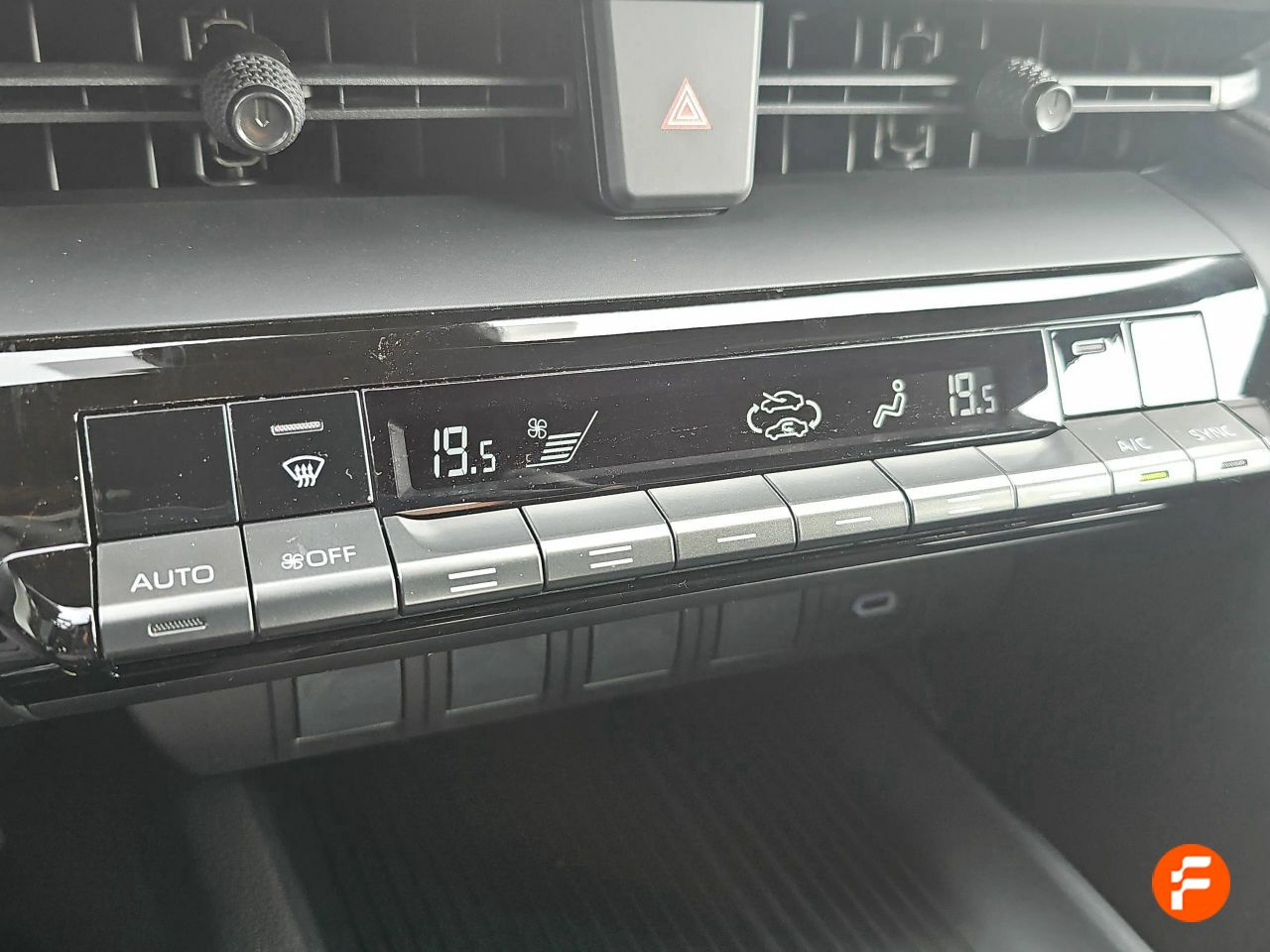 Foto Toyota C-HR 42
